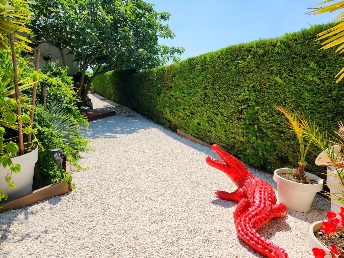 Le Nid Bleu Bed & Breakfast Le Beausset Exterior photo